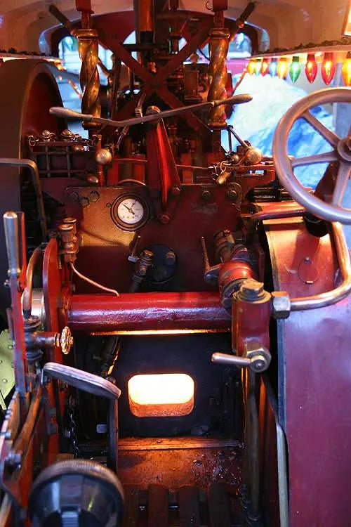 4 inch scale Fowler showmans engine