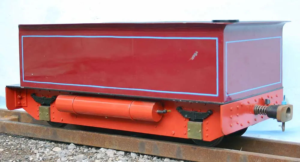 7 1/4 vacuum-braked tender
