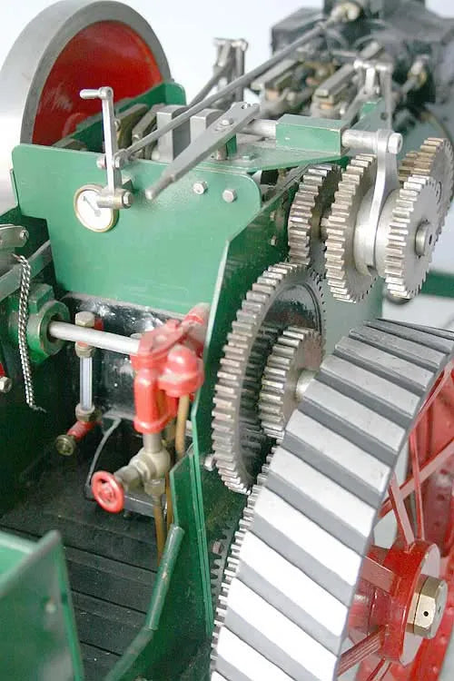 1 1/4 inch scale freelance twin cylinder traction engine
