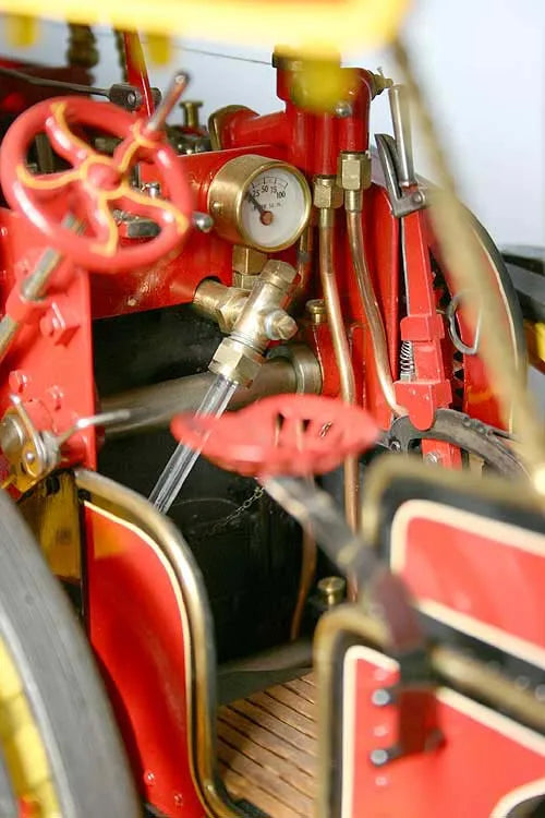 1 inch scale Minnie Showmans engine