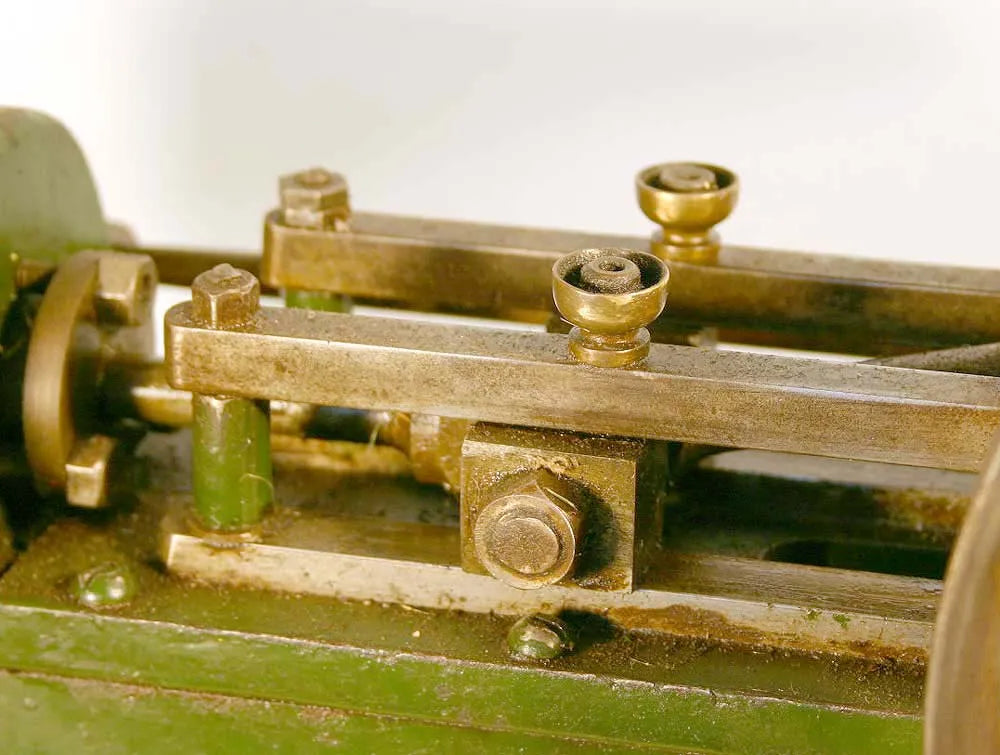 Old horizontal engine