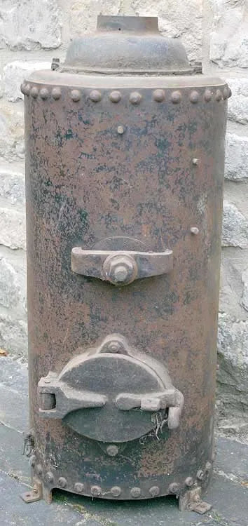 Vertical rivetted boiler