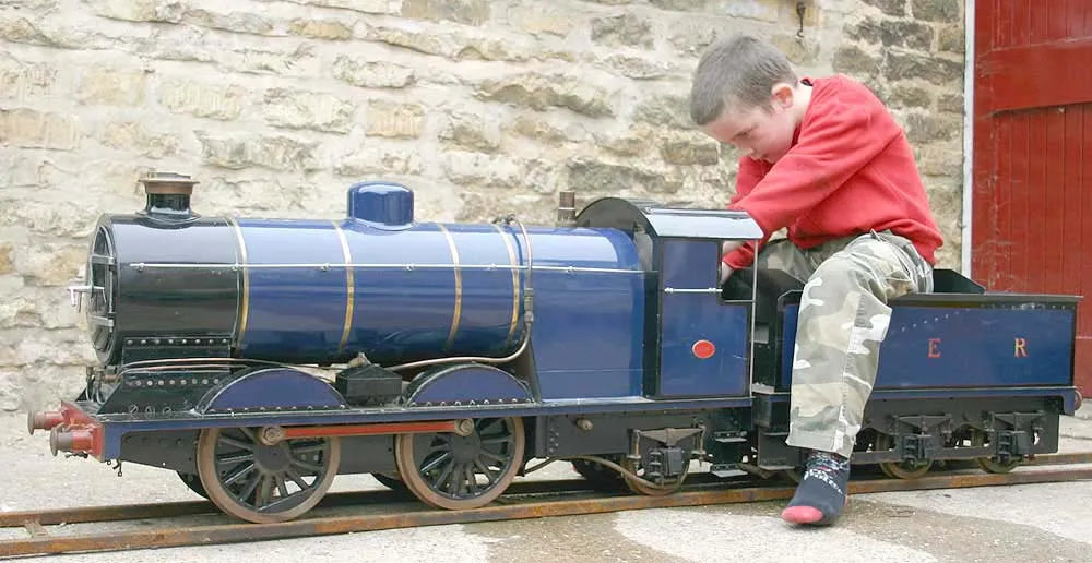 7 1/4 GER freelance 0-4-2 tender engine