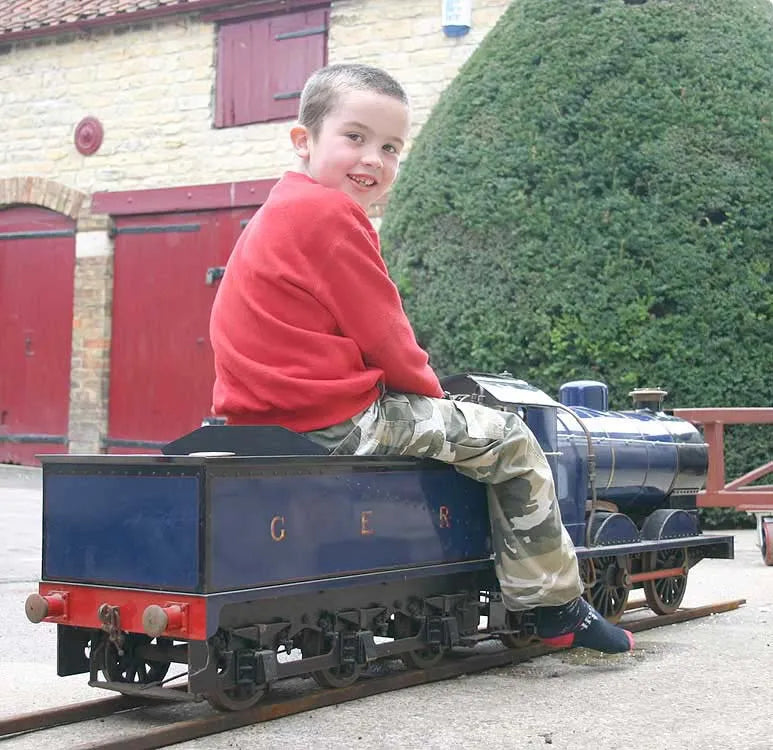 7 1/4 GER freelance 0-4-2 tender engine