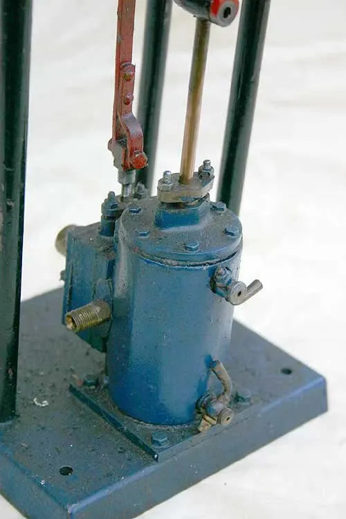 Stuart Real vertical engine