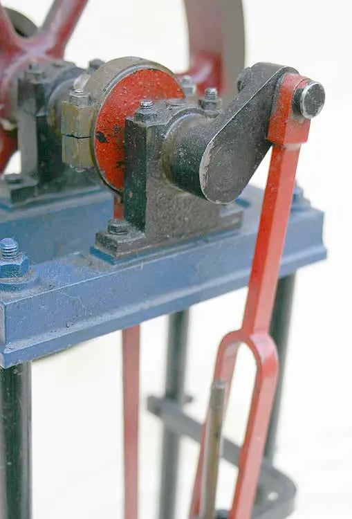 Stuart Real vertical engine