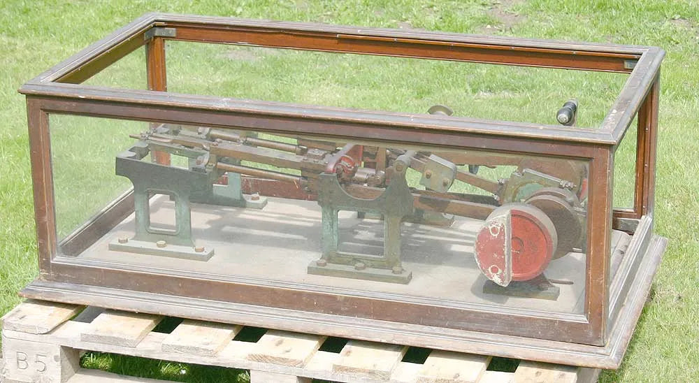 Model Stephensons valve gear
