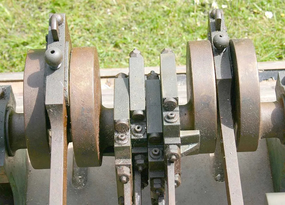 Model Stephensons valve gear