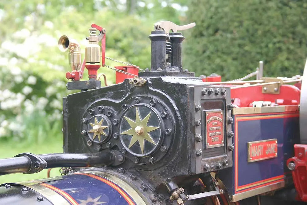 4 inch scale Burrell DCC road locomotive