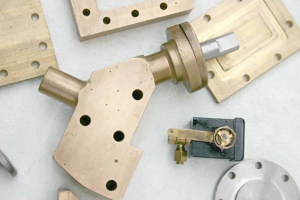 2 inch scale part-built "Minnie"