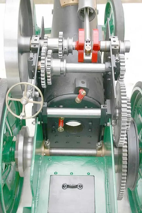 2 inch scale part-built "Minnie"