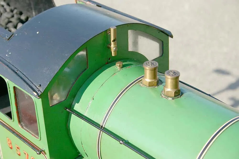 5 inch gauge B12