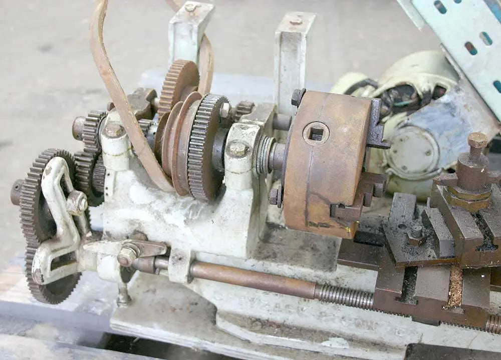 Tyzack lathe for restoration