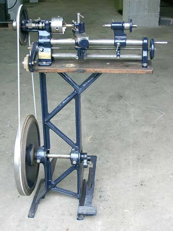 "Exe" treadle lathe