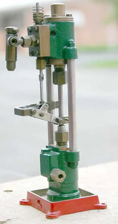 Vertical steam pump
