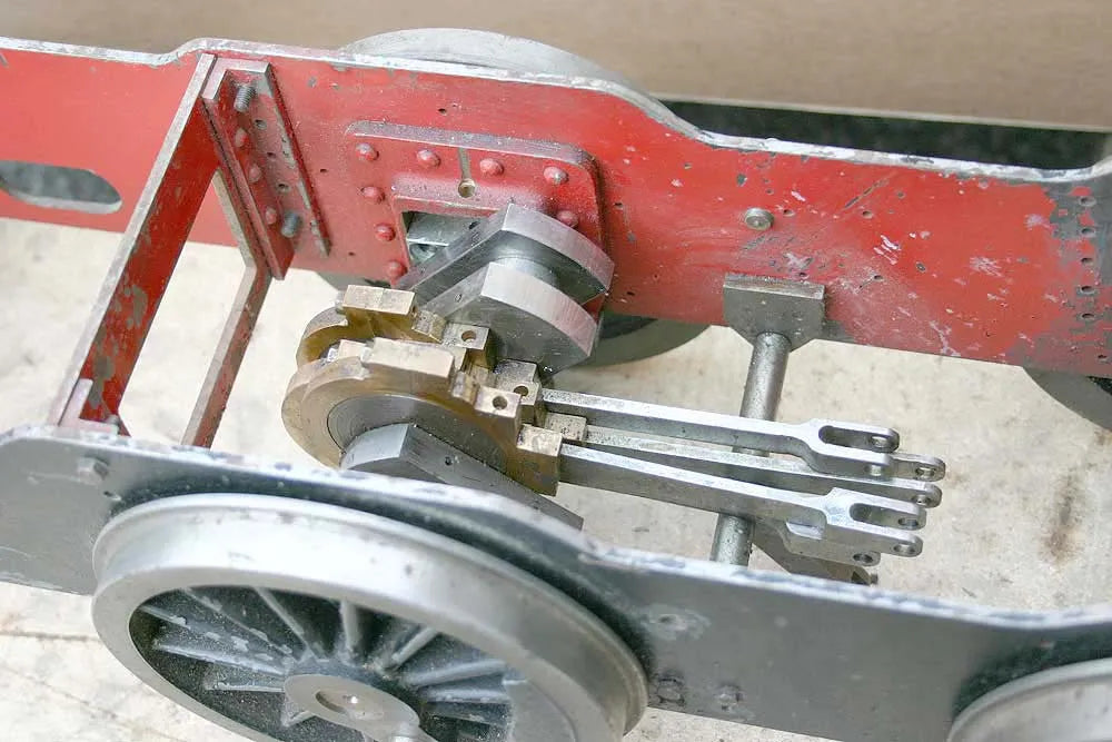 Part-built rolling chassis and castings for 5 inch gauge "Pansy"