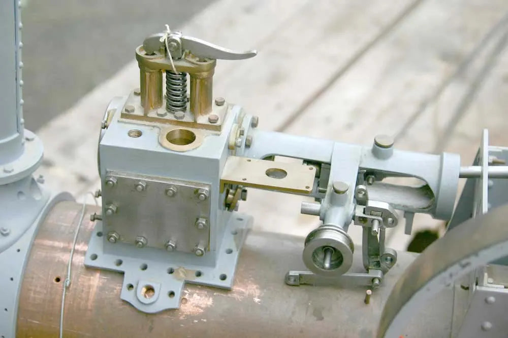 Part-built 1 1/2 inch scale Allchin, tender, box parts