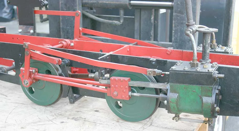 7 1/4 inch gauge 0-4-0 saddle tank, dismantled