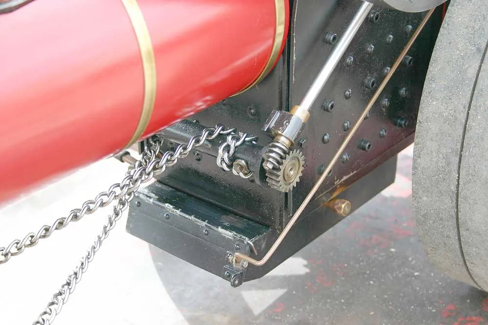 2 inch scale Minnie traction engine