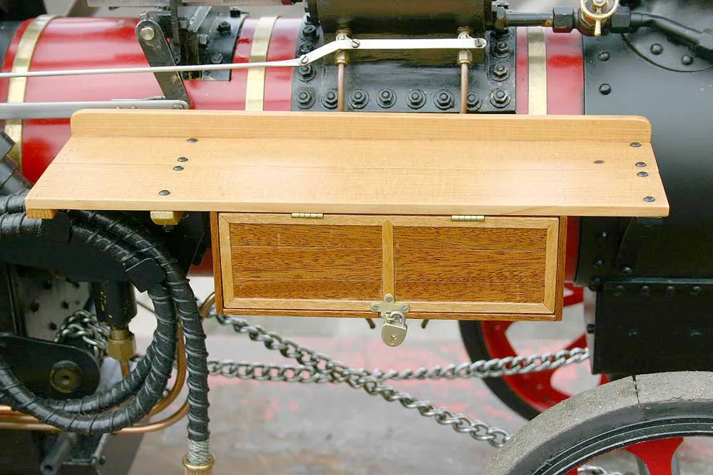 2 inch scale Minnie traction engine