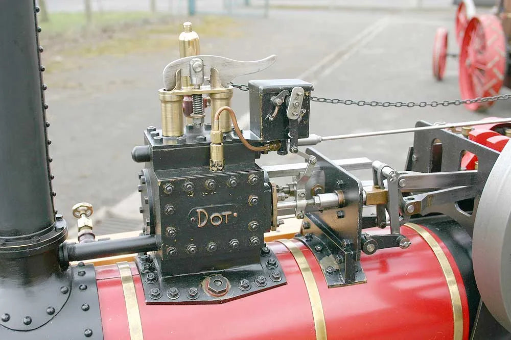 2 inch scale Minnie traction engine