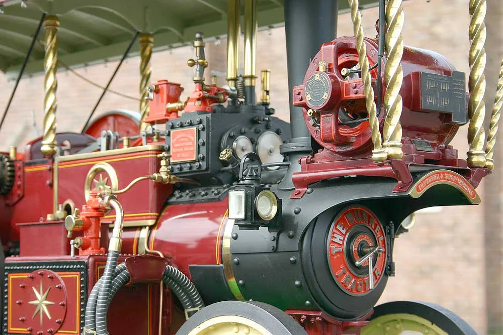 2 inch scale Burrell Gold Medal tractor