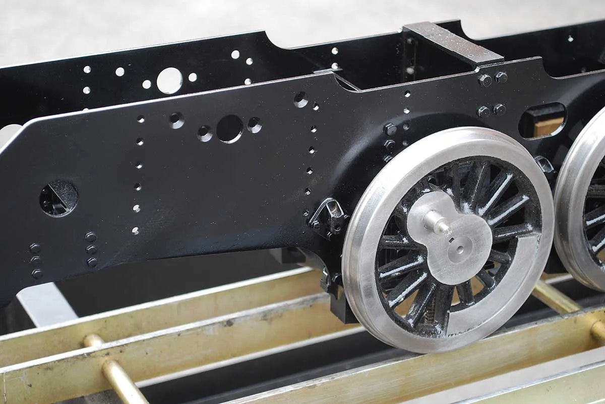 5 inch gauge part-built 9F