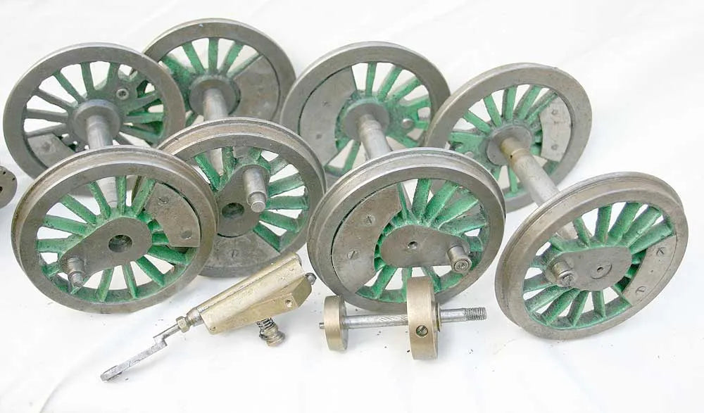 Miscellaneous locomotive castings and parts