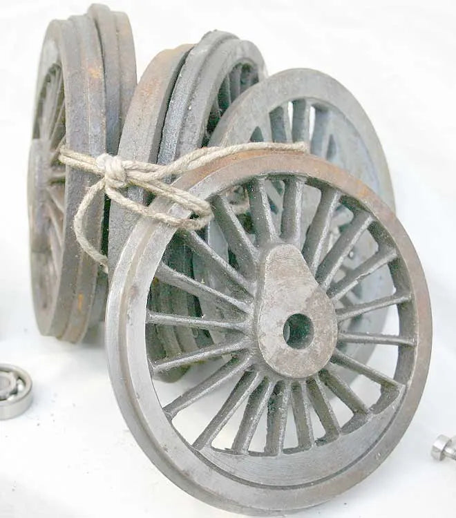 Miscellaneous locomotive castings and parts