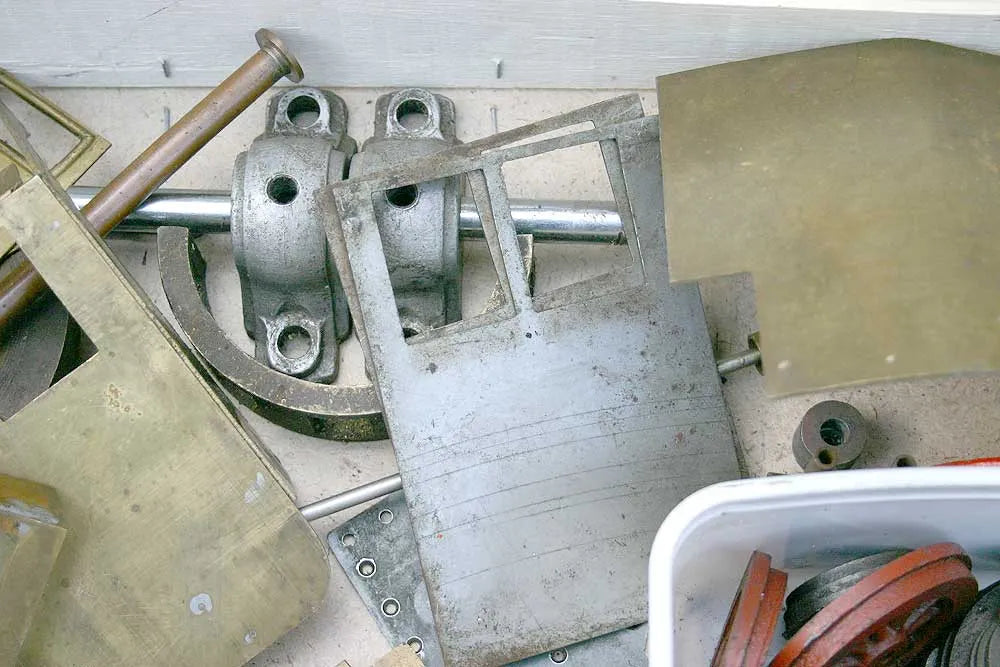 Miscellaneous locomotive castings and parts