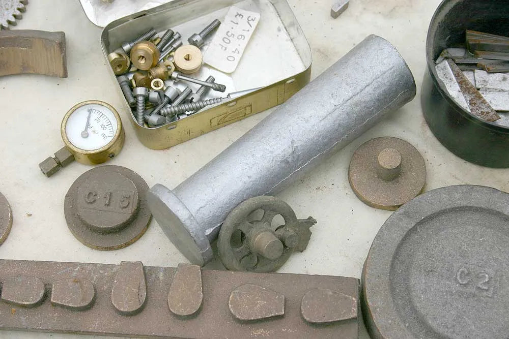 Part-built Minnie with castings