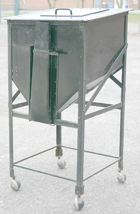 Ground level coal bunker