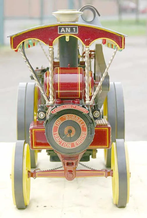 Maxitrak 1 inch scale Burrell Showmans