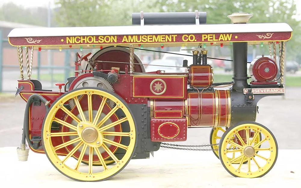 Maxitrak 1 inch scale Burrell Showmans