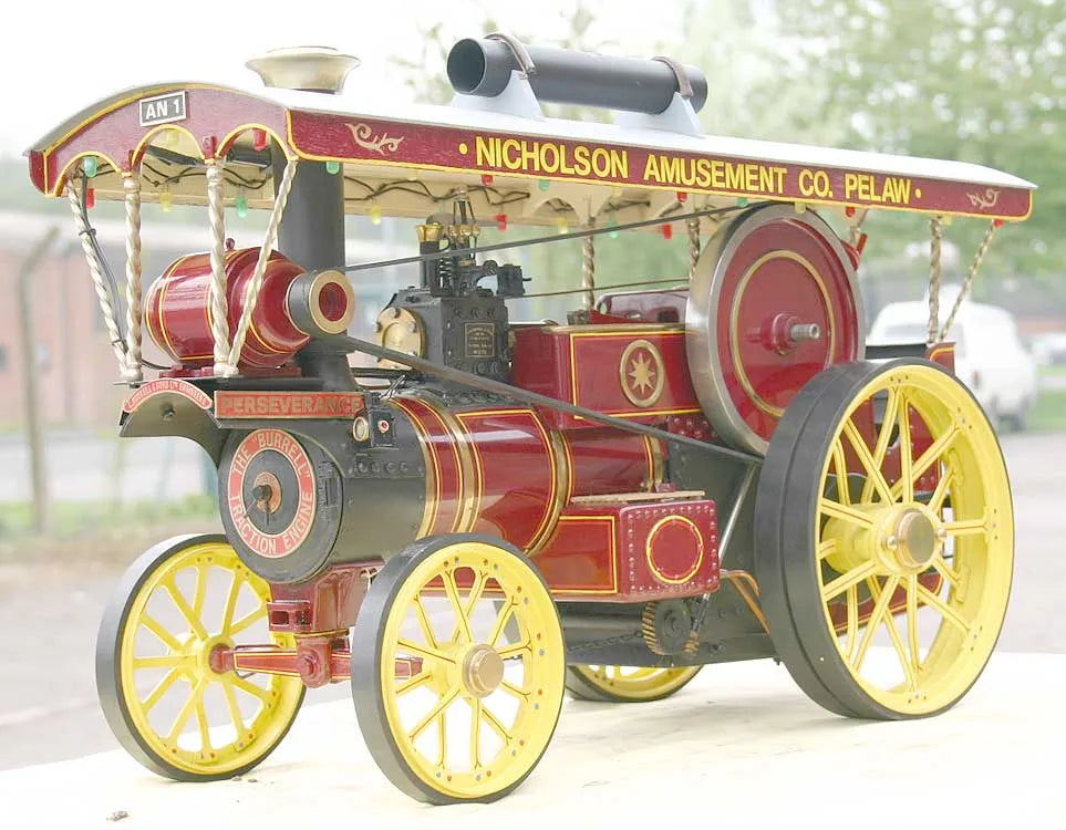 Maxitrak 1 inch scale Burrell Showmans
