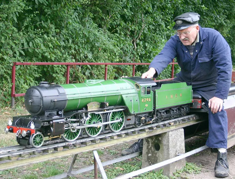 5 inch gauge LNER V2