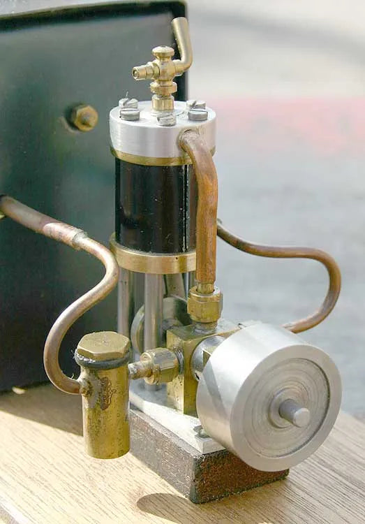 Sleeve valve engine