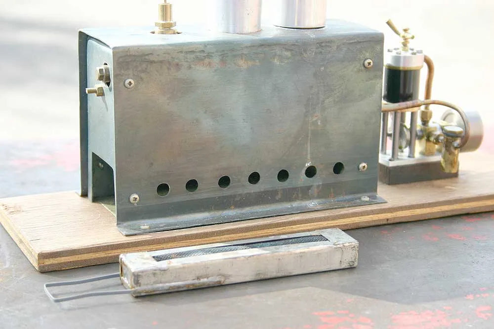 Sleeve valve engine