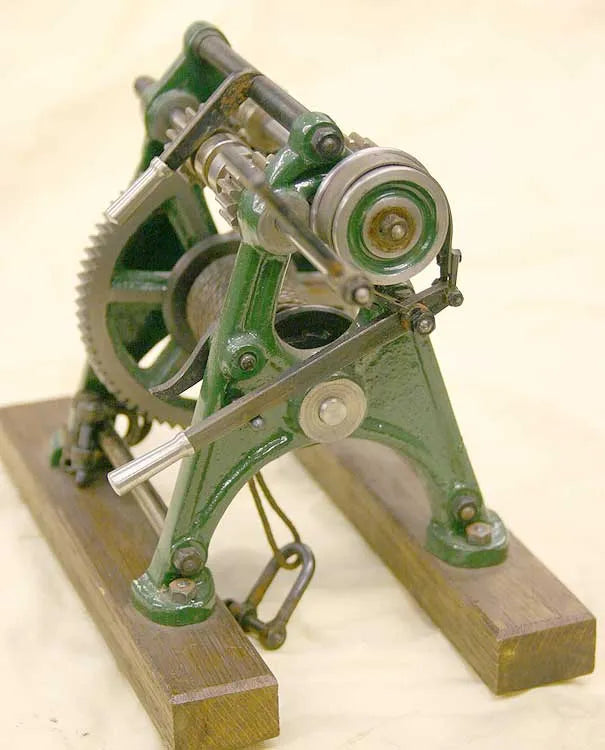 Model hand winch