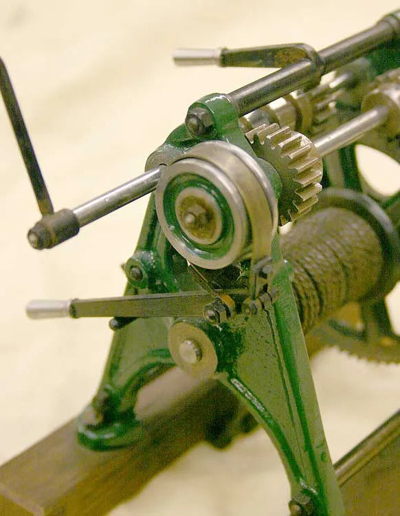 Model hand winch