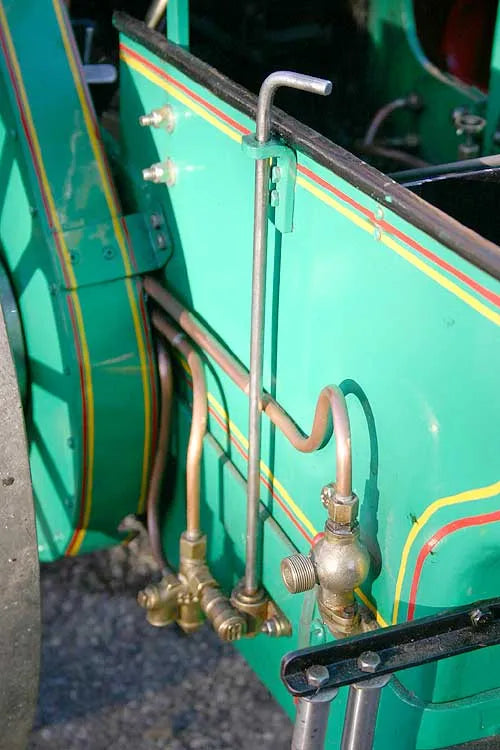 4 inch scale freelance traction engine