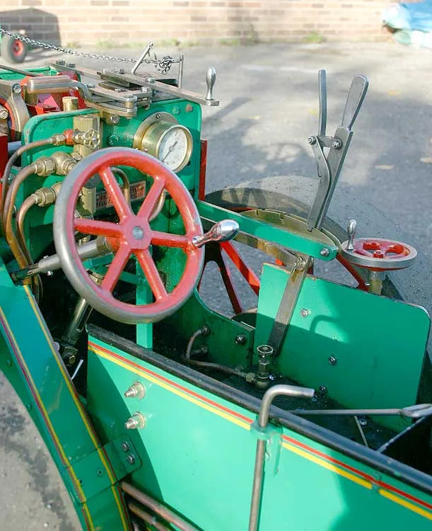 4 inch scale freelance traction engine