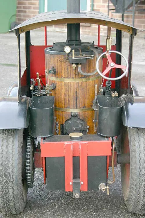 3 inch scale "Caradoc" steam tractor