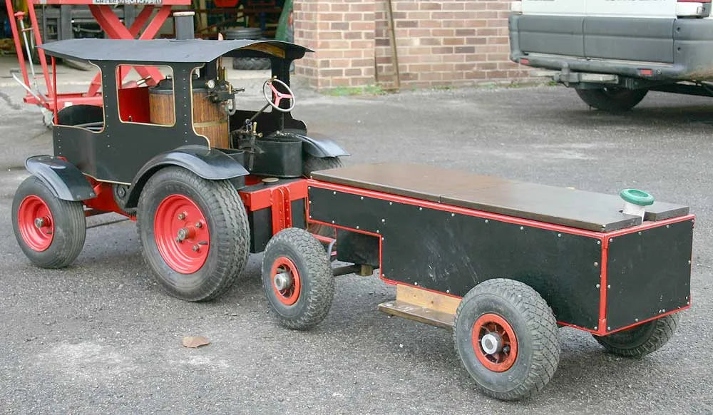 3 inch scale "Caradoc" steam tractor