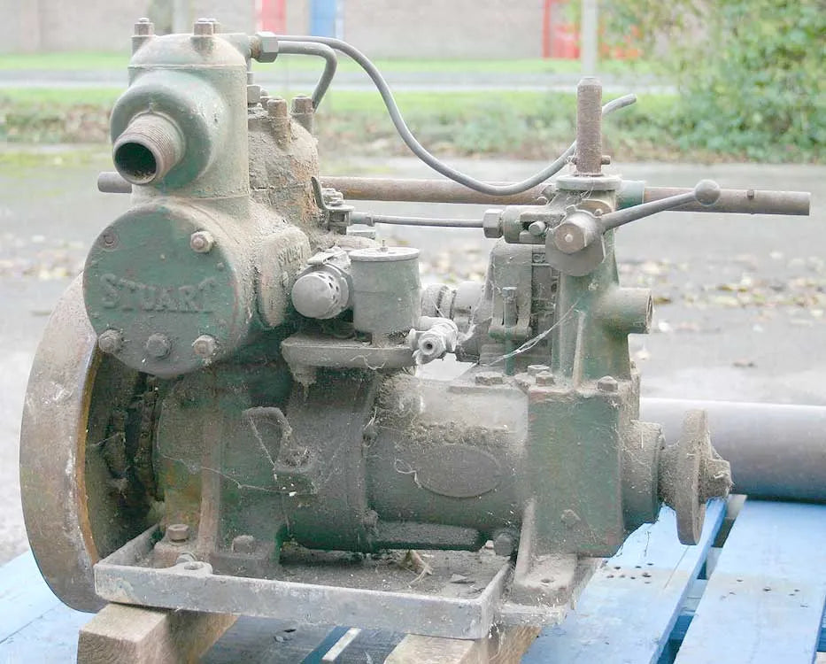 Stuart P5 marine engine