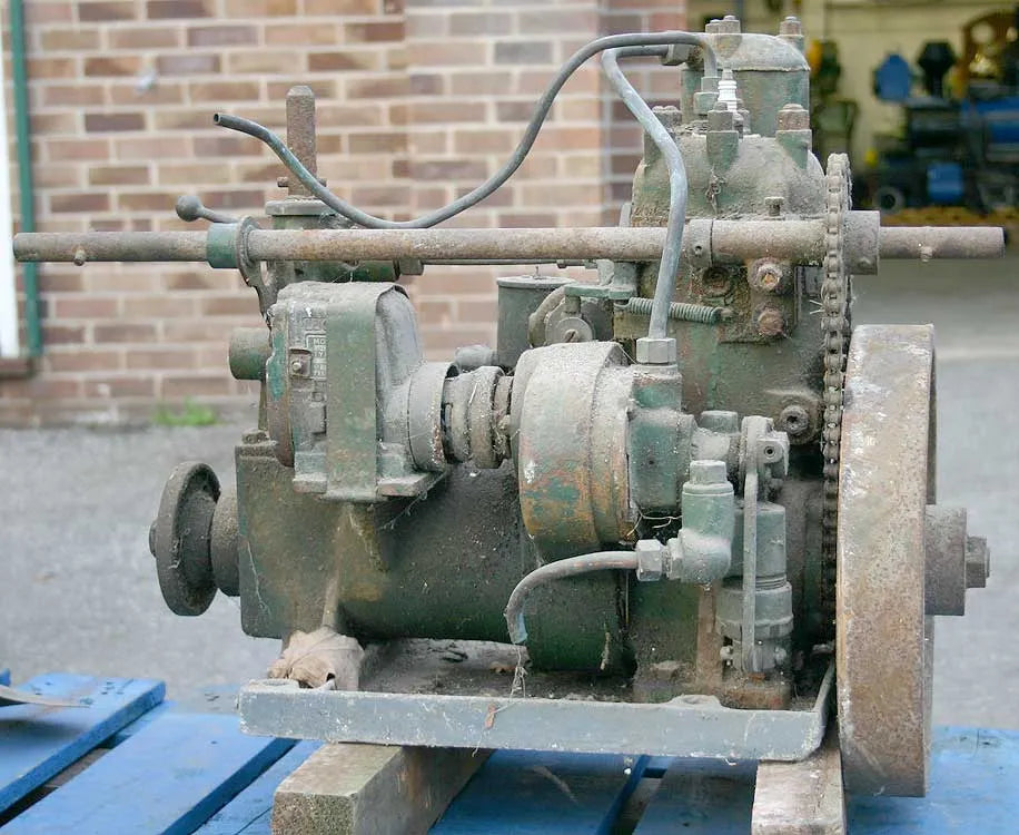 Stuart P5 marine engine