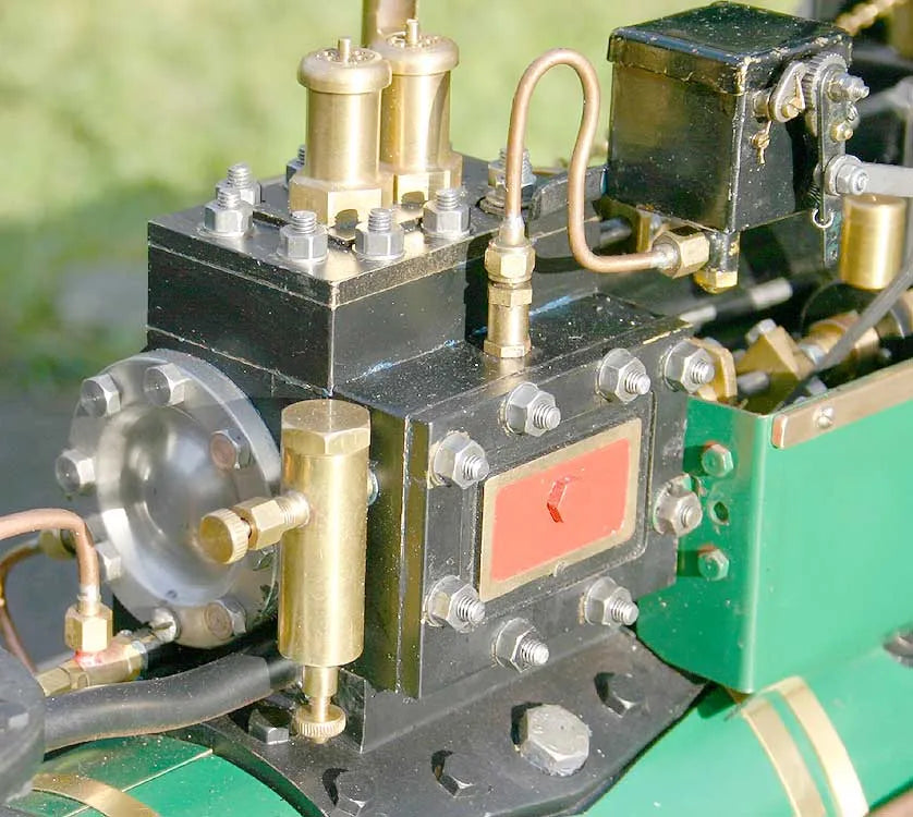 2 inch scale Minnie traction engine