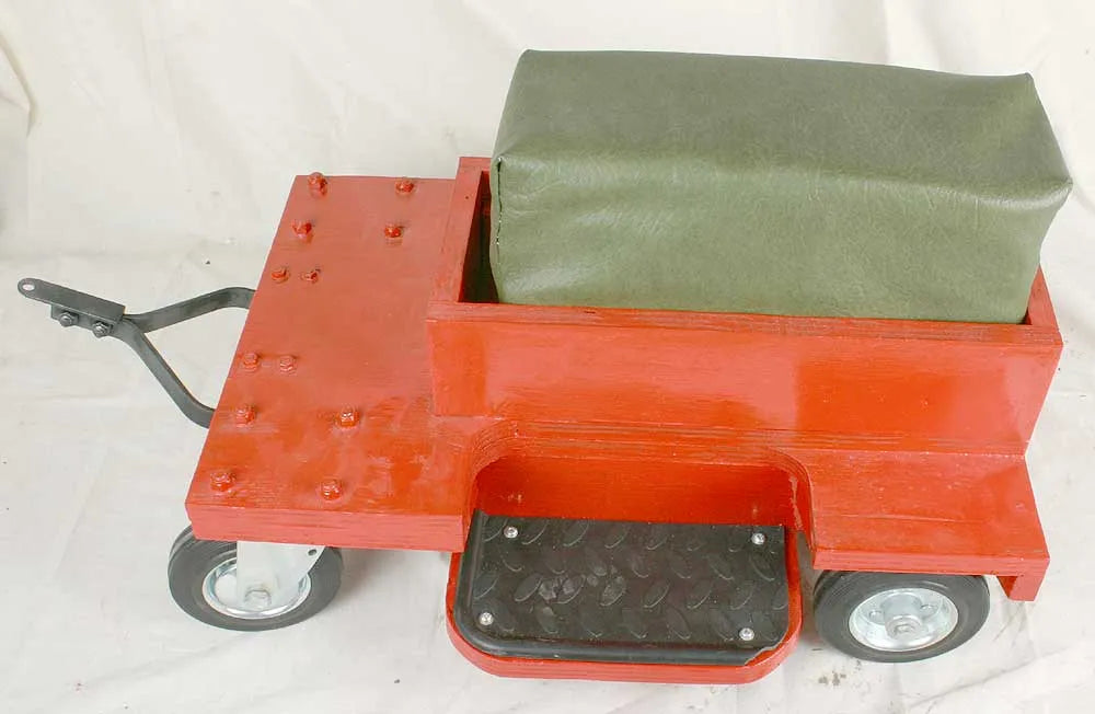 2 inch scale Minnie traction engine