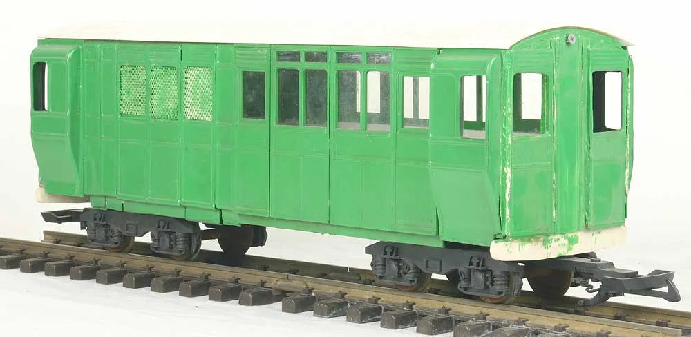 Lynton & Barnstaple coach 45mm gauge
