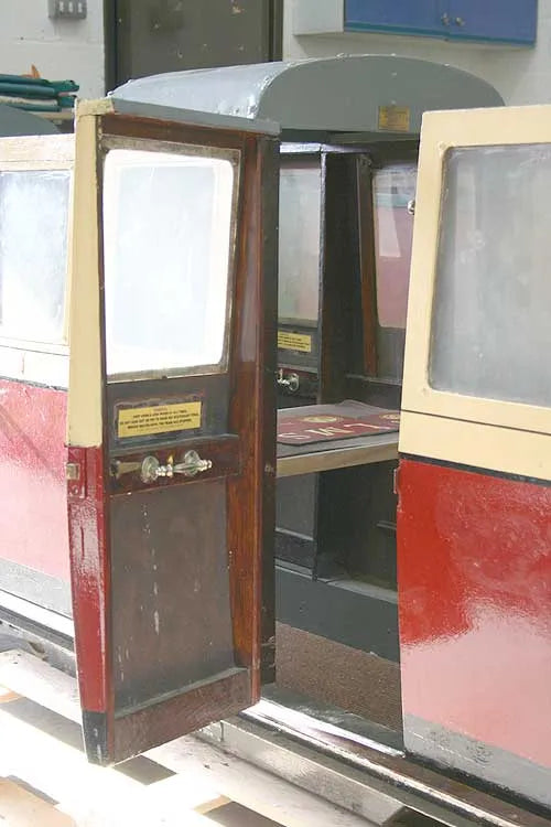 7 1/4 inch gauge Cromar White coach